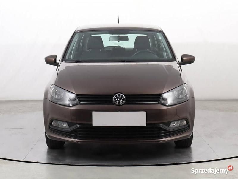 Brązowy Używany 2016 VW Polo Hatchback | 33 999 zł (Uczciwa cena) - Obraz 1/4