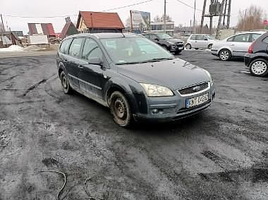 Używany Ford Focus 90 KM (66 kW) 2007 Czarny Kombi
