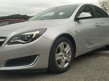 Srebrny Używany 2017 Opel Insignia Hatchback | 36 600 zł (Uczciwa cena) - Obraz 1/4