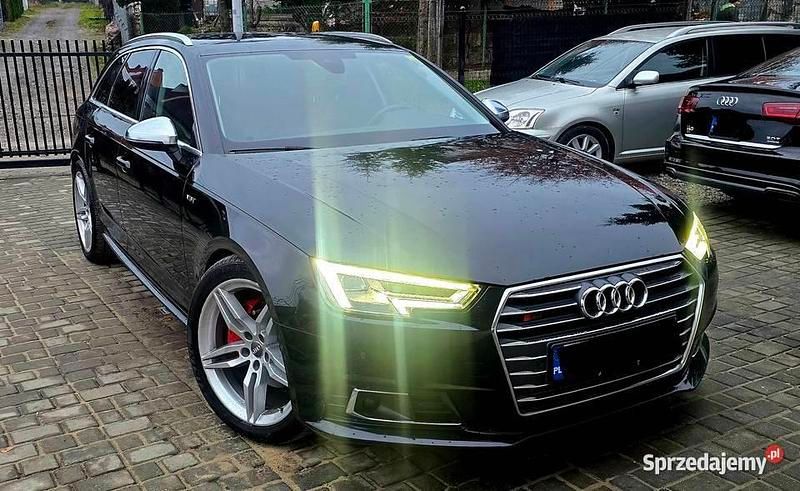 Używany Audi A4 S-Line 2016 Czarny Kombi
