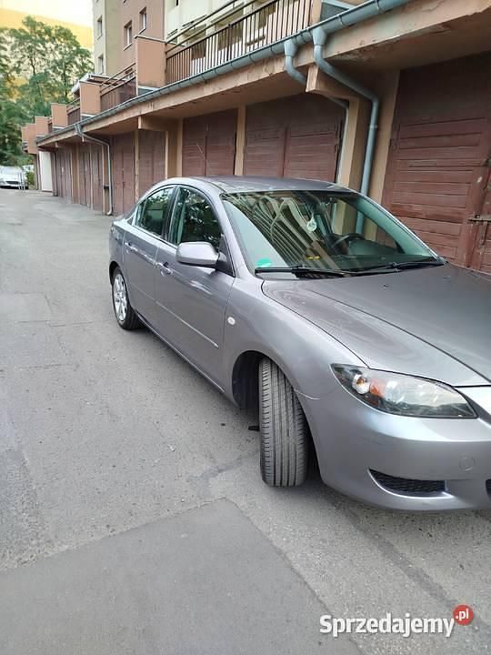 Szary Używany 2004 Mazda 3 Sedan/Limuzyna | 6500 zł (Uczciwa cena) - Obraz 1/4