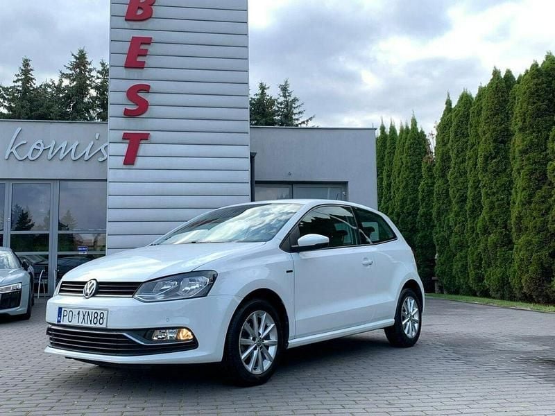 Biały Używany 2015 VW Polo Hatchback | 27 900 zł (Dobra cena) - Obraz 1/4