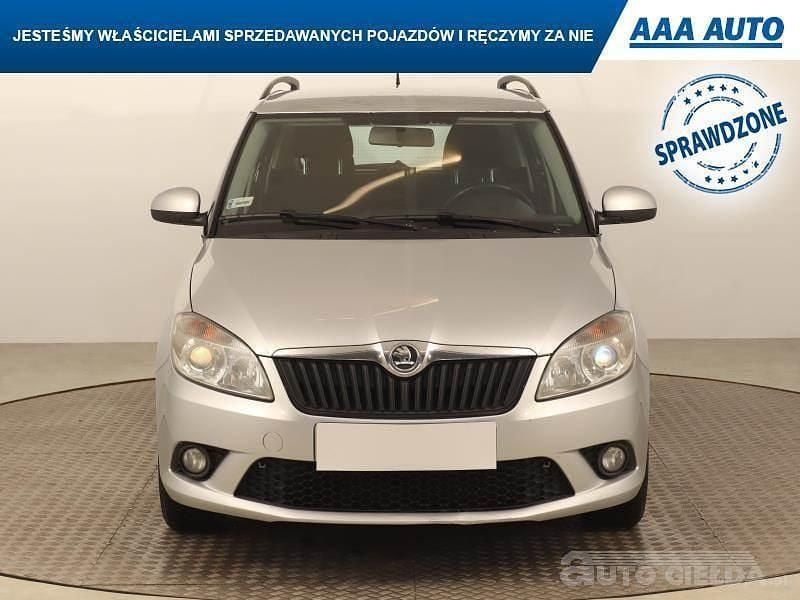 Używany Skoda Fabia 86 KM (63 kW) 2014 Srebrny