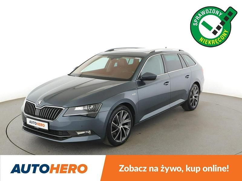 Szary Używany 2016 Skoda Superb Kombi | 67 500 zł (Uczciwa cena) - Obraz 1/3