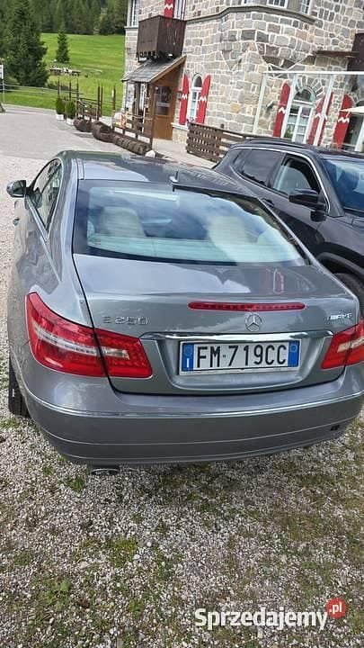 Używany 2009 Mercedes E250 AMG Coupe | 14 500 zł - Obraz 1/1