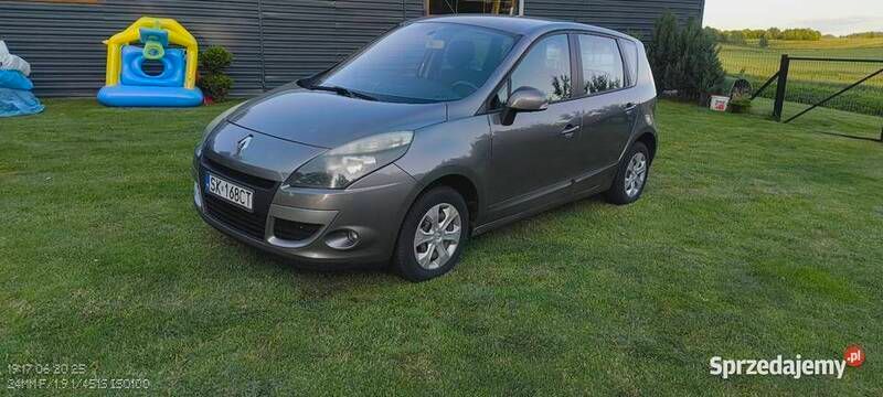 Brązowy Używany 2010 Renault Scénic III Minivan | 11 000 zł (Dobra cena) - Obraz 1/4