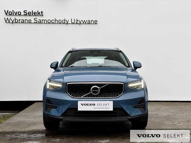 Używany Volvo XC40 163 KM (119 kW) 2025 Niebieski SUV
