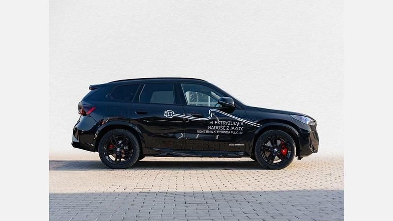 Używany BMW X1 Comfort Edition 136 KM (100 kW) 2025 Czarny szafir metalizowany SUV