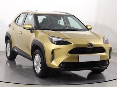 Używany Toyota Yaris Cross 116 KM (85 kW) 2022 Złoty SUV