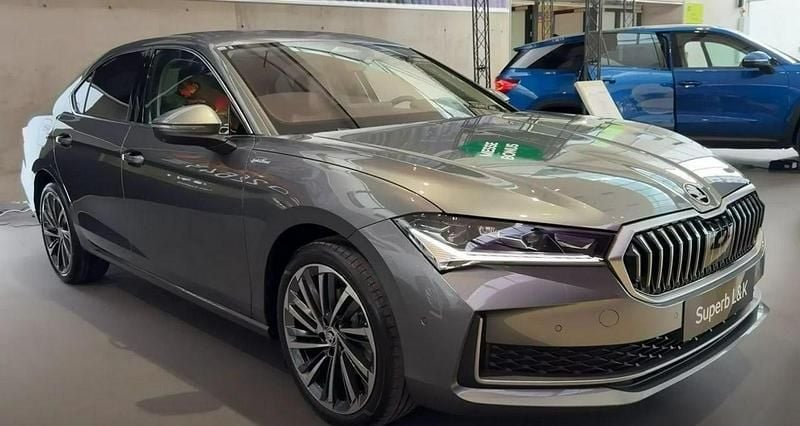 Szary Nowe 2025 Skoda Superb Sedan/Limuzyna | 191 851 zł (Dobra cena) - Obraz 1/4
