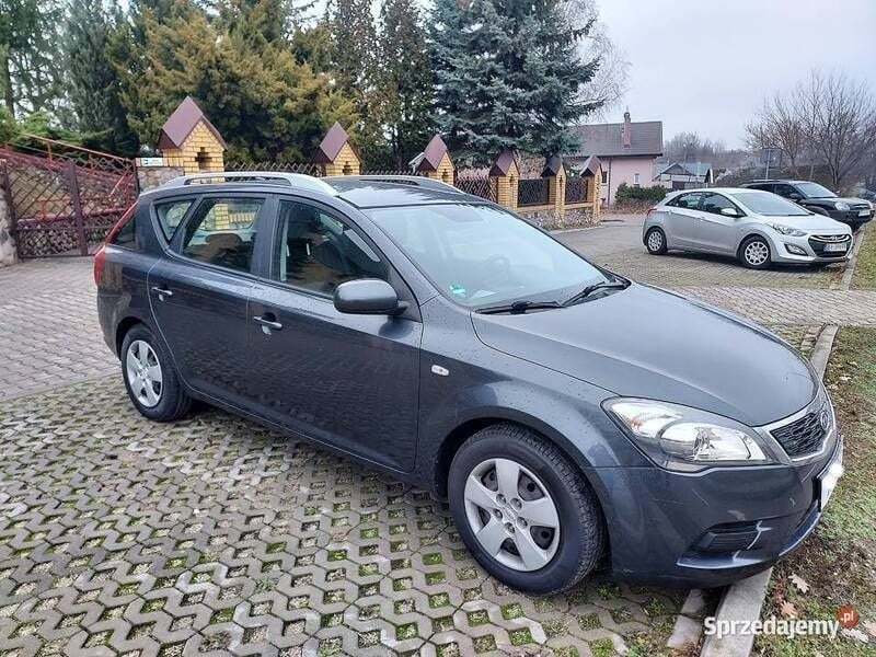 Używany Kia Ceed 90 KM (66 kW) 2011 Hatchback