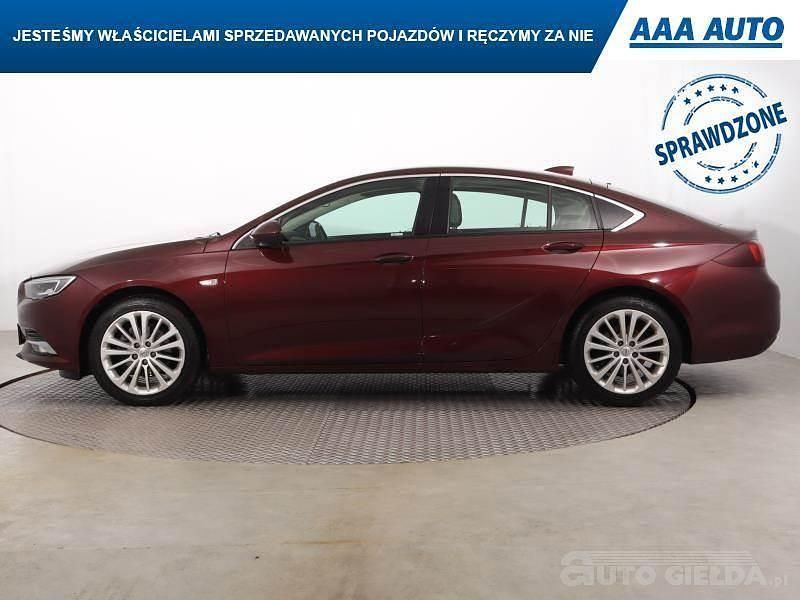 Używany Opel Insignia 2018 Brązowy