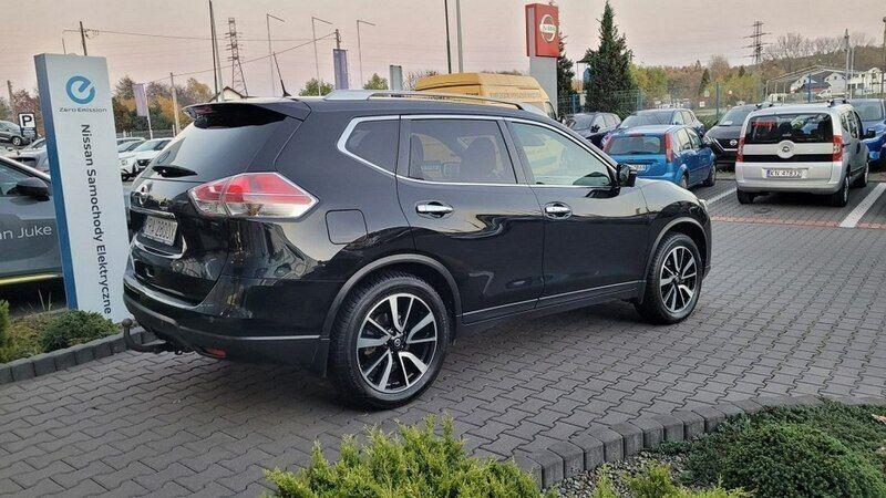 Używany Nissan X-Trail N-Connecta 130 KM (95 kW) 2017 Czarny SUV