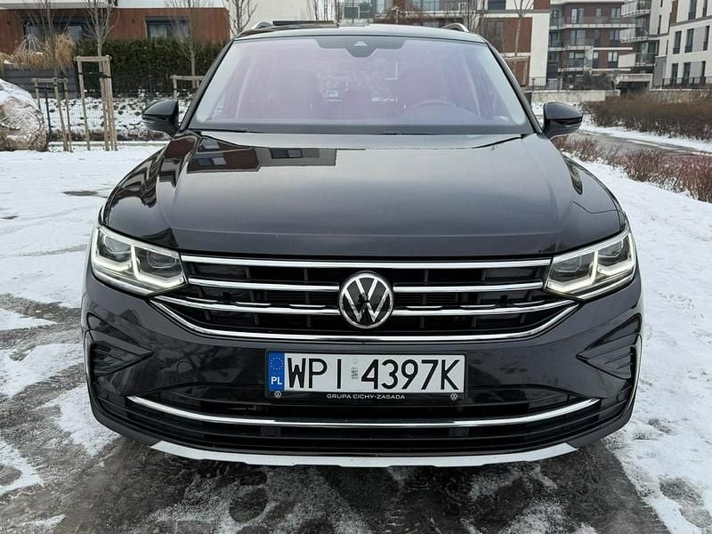 Używany VW Tiguan Elegance 150 KM (110 kW) 2021 Czarny SUV