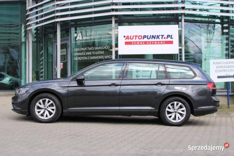 Używany 2021 VW Passat | 64 900 zł (Dobra cena) - Obraz 1/4