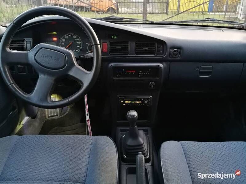 Używany Mazda 626 1989 Niebieski Sedan/Limuzyna