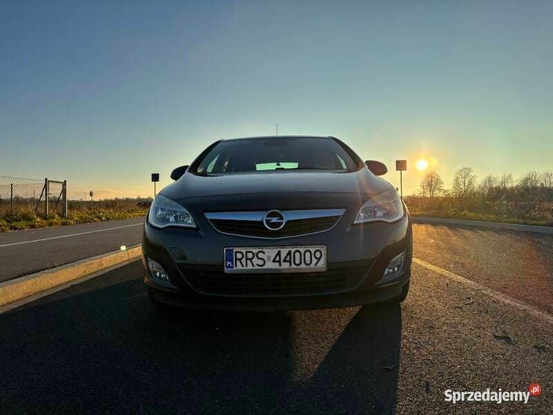 Używany 2010 Opel Astra Enjoy | 19 500 zł (Drogi) - Obraz 1/3