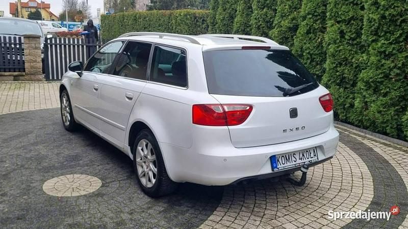 Używany Seat Exeo 143 KM (105 kW) 2013 Biały (metalik) Kombi