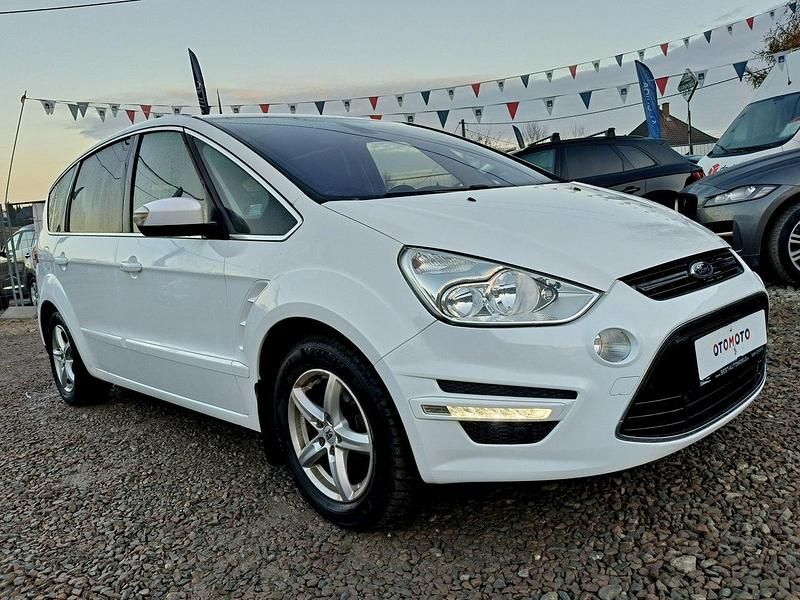 Używany Ford S-MAX S 140 KM (102 kW) 2013 Biały Minivan