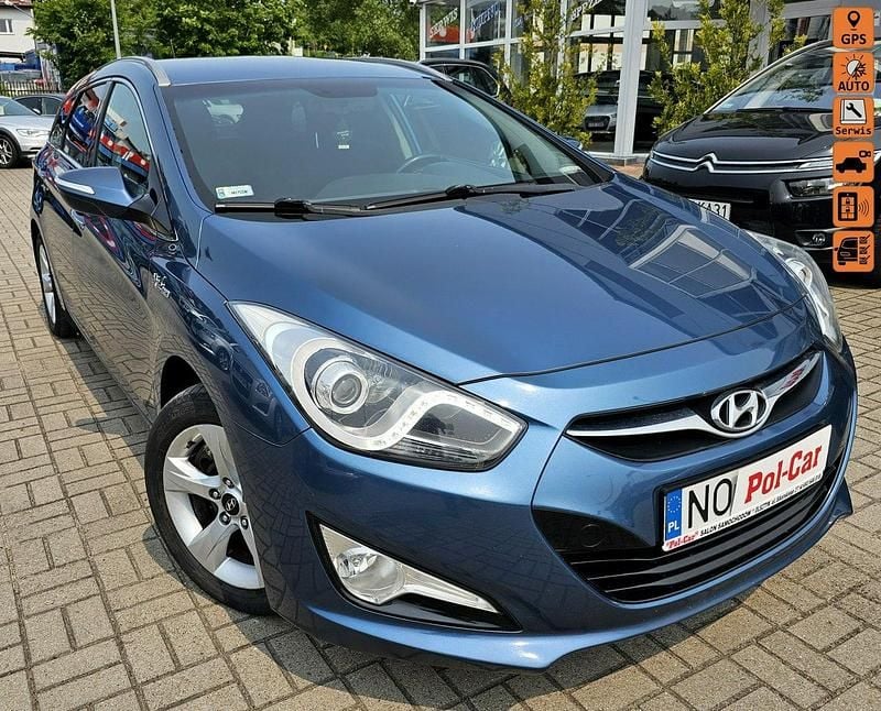 Niebieski (metalik) Używany 2012 Hyundai i40 Kombi | 25 900 zł (Uczciwa cena) - Obraz 1/4