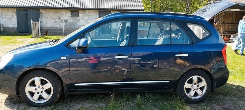 Inny kolor Używany 2006 Kia Carens Minivan | 8500 zł - Obraz 1/4