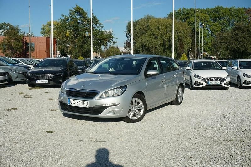 Srebrny Używany 2017 Peugeot 308 Active Kombi | 25 900 zł (Super Cena) - Obraz 1/4