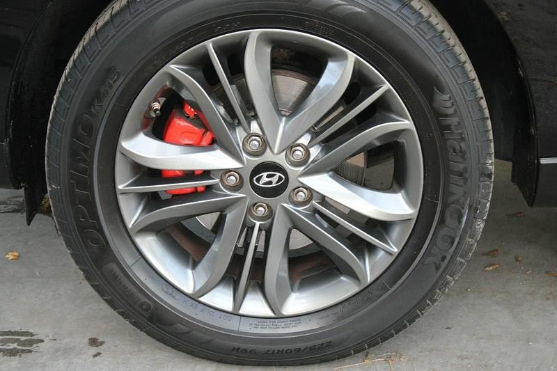 Czarny (metalik) Używany 2014 Hyundai ix35 Premium SUV | 47 777 zł (Uczciwa cena) - Obraz 1/4