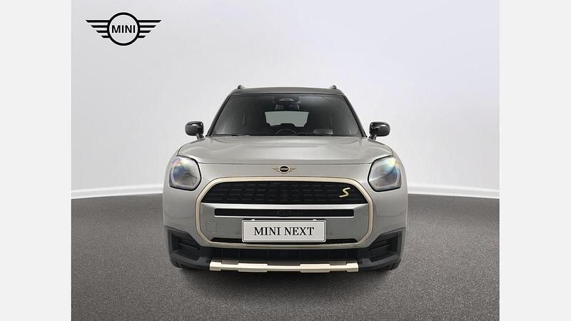 Używany Mini Countryman 225 kW (306 KM) 2024 Melting silver iii metalizowany SUV