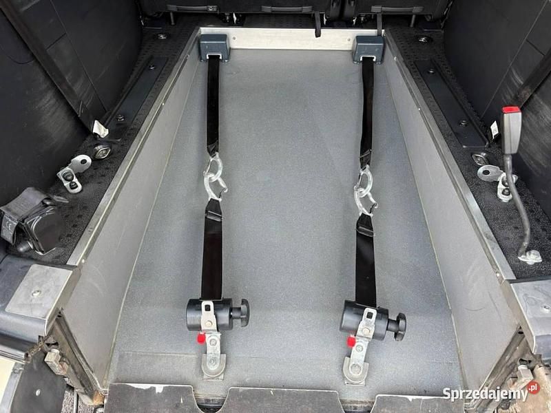 Używany VW Caddy 105 KM (77 kW) 2019 Kremowy Minivan