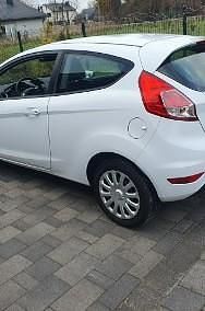 Używany Ford Fiesta 60 KM (44 kW) 2013 Biały Hatchback
