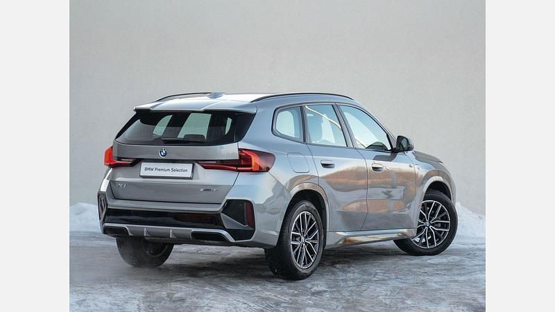 Używany BMW X1 Luxury Line 136 KM (100 kW) 2025 Srebrny space metalizowany SUV