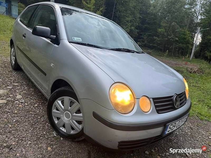 Srebrny Używany 2003 VW Polo Hatchback | 3350 zł (Uczciwa cena) - Obraz 1/4