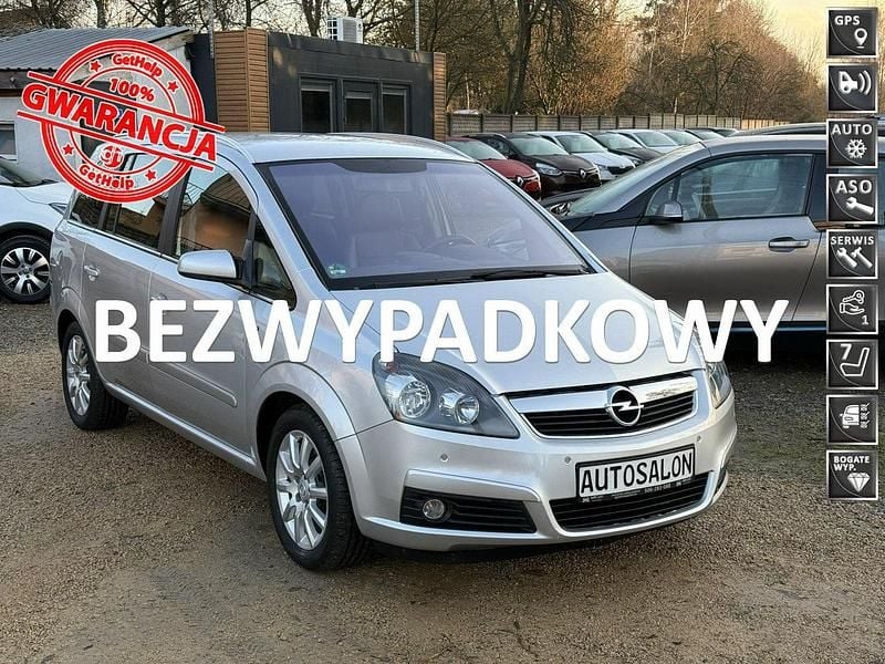 Srebrny (metalik) Używany 2008 Opel Zafira Minivan | 12 500 zł (Dobra cena) - Obraz 1/4