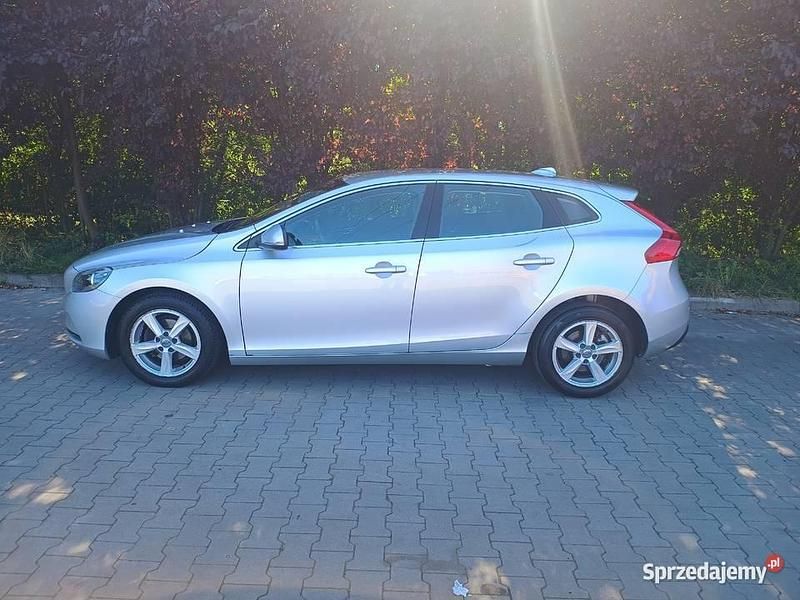 Używany 2016 Volvo V40 Kombi | 36 900 zł - Obraz 1/4