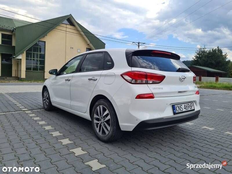 Biały Używany 2018 Hyundai i30 Sedan/Limuzyna | 58 500 zł (Dość drogi) - Obraz 1/4