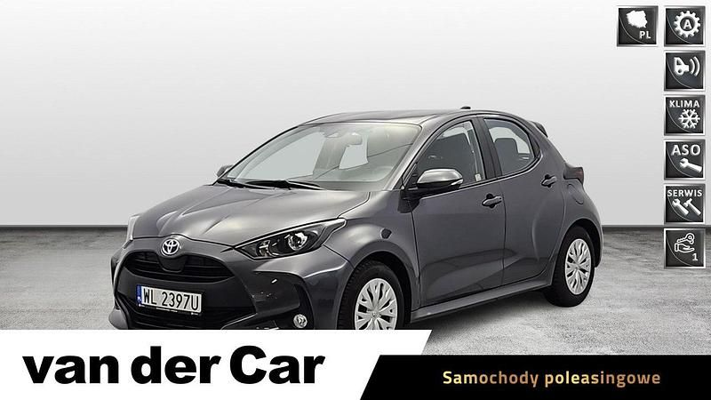 Szary Używany 2022 Toyota Yaris Hybrid Comfort Hatchback | 79 900 zł (Uczciwa cena) - Obraz 1/4