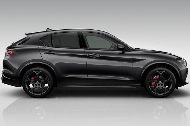 Lakier metalizowany czarny volcano black Nowe 2025 Alfa Romeo Stelvio Veloce SUV | 250 022 zł - Obraz 1/2