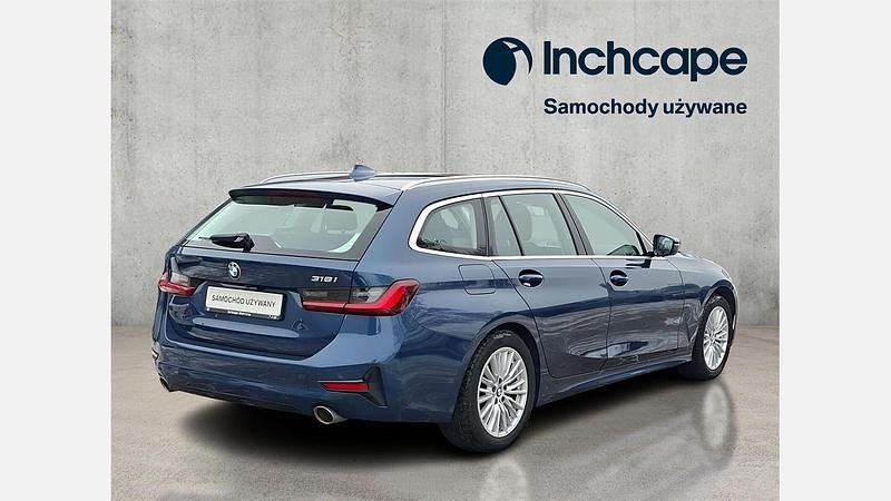 Używany BMW 318 Sport Line 156 KM (114 kW) 2021 Niebieski phytonic metalizowany Kombi