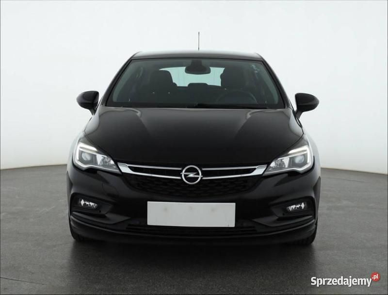 Czarny Używany 2018 Opel Astra Hatchback | 48 999 zł (Uczciwa cena) - Obraz 1/4