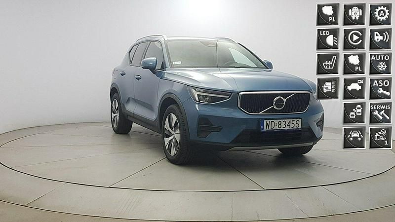 Niebieski Używany 2022 Volvo XC40 Core SUV | 119 850 zł (Uczciwa cena) - Obraz 1/4