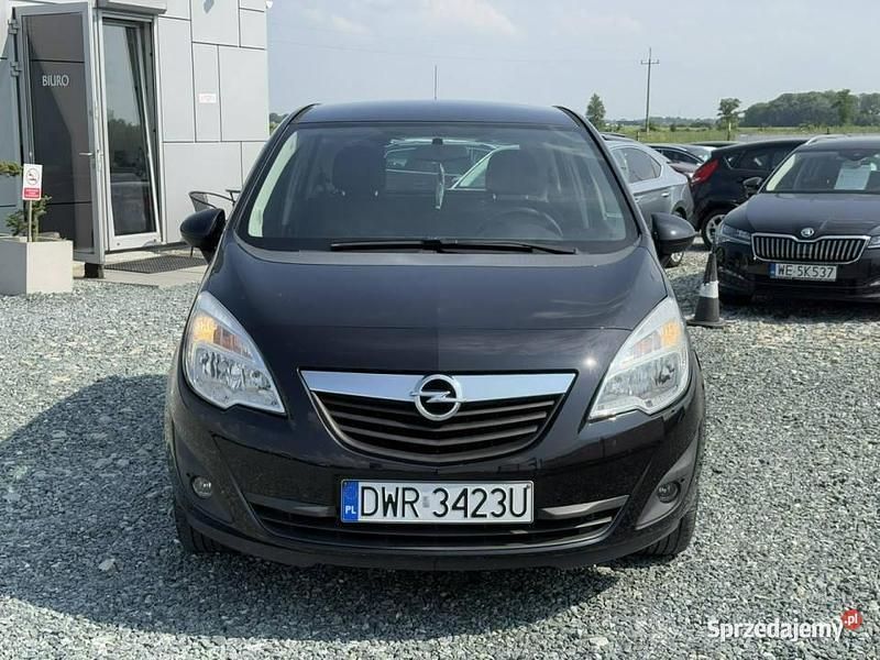 Czarny Używany 2011 Opel Meriva Minivan | 15 900 zł (Uczciwa cena) - Obraz 1/4