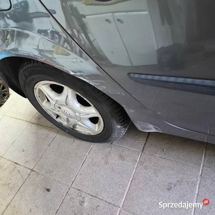 Używany 2006 Renault Scénic II Minivan | 6000 zł (Uczciwa cena) - Obraz 1/3