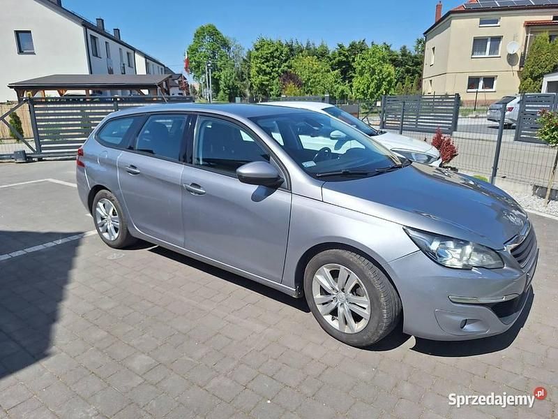Używany Peugeot 308 SW Allure 2014 Srebrny Kombi