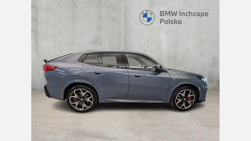 Używany BMW X2 Luxury Line 300 KM (220 kW) 2024 Szary storm bay bmw individual metalizowany SUV