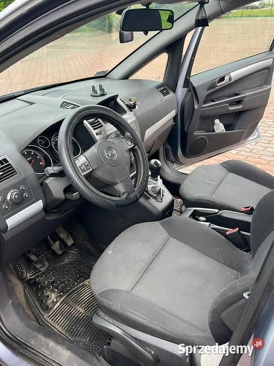 Używany 2006 Opel Zafira | 8500 zł (Dość drogi) - Obraz 1/4