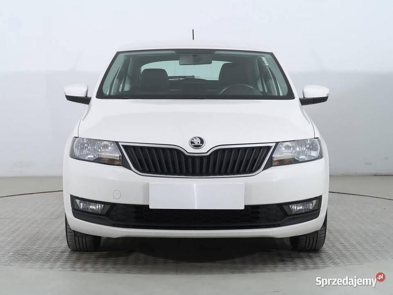 Biały Używany 2018 Skoda Rapid Hatchback | 37 499 zł (Uczciwa cena) - Obraz 1/4