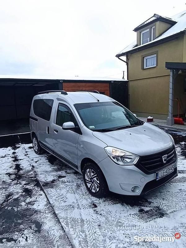 Używany Dacia Dokker 2015 Srebrny Minivan