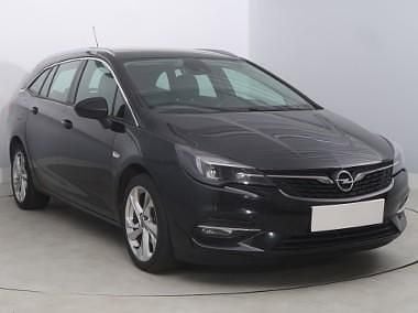 Czarny Używany 2020 Opel Astra Kombi | 41 999 zł (Uczciwa cena) - Obraz 1/4