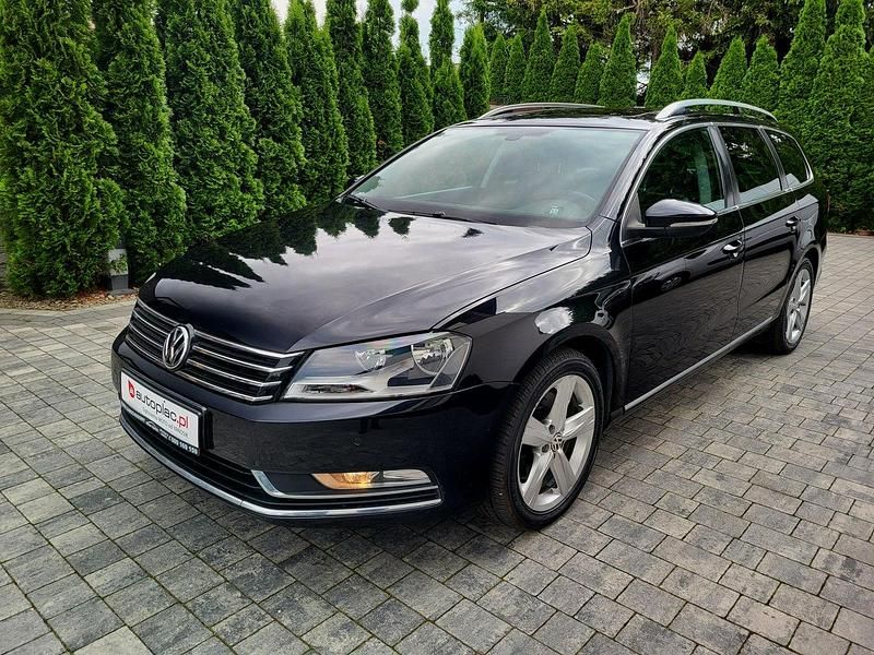 Czarny (metalik, perła) Używany 2011 VW Passat Kombi | 33 500 zł (Drogi) - Obraz 1/4