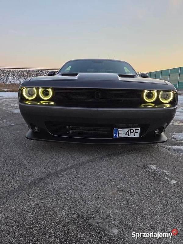 Używany Dodge Challenger 2015 Szary Coupe